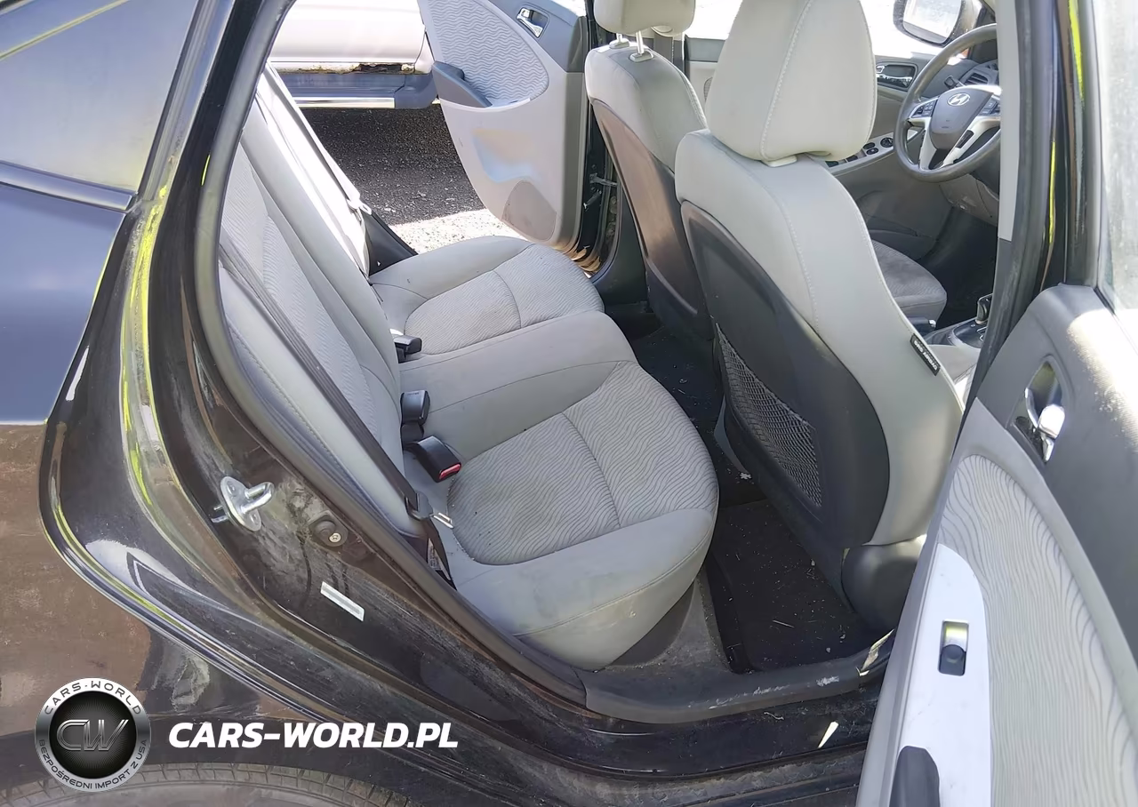 2012 Hyundai Accent Gls VIN:KMHCU4AEXCU261728 - 8