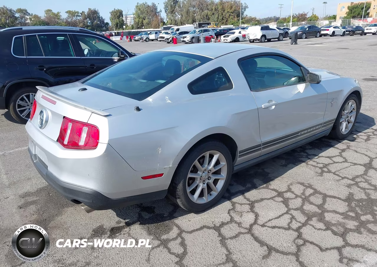 2010 Ford Mustang V6-V6 Premium VIN:1ZVBP8AN7A5136804 - 4