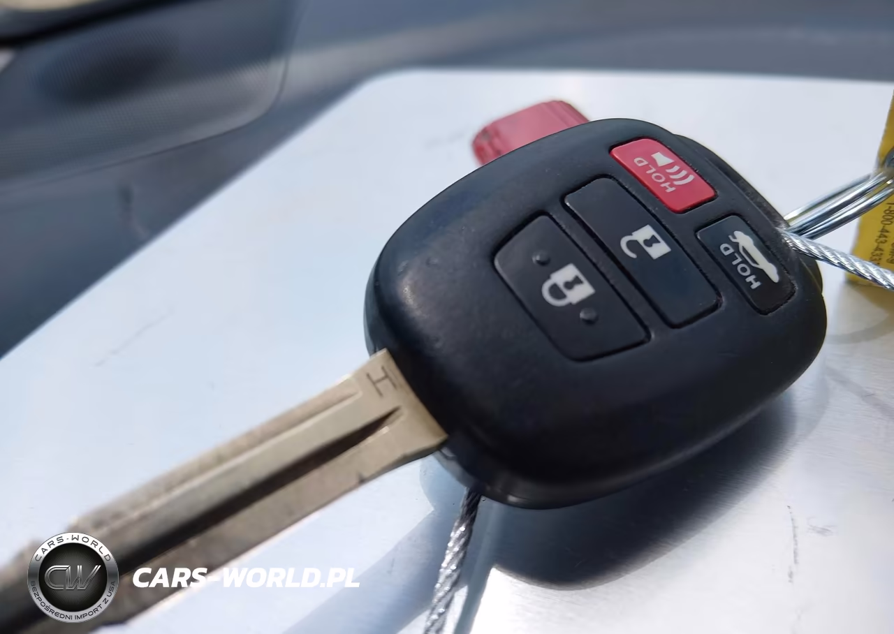 2017 Toyota Camry Le VIN:4T1BF1FK1HU367673 - 11
