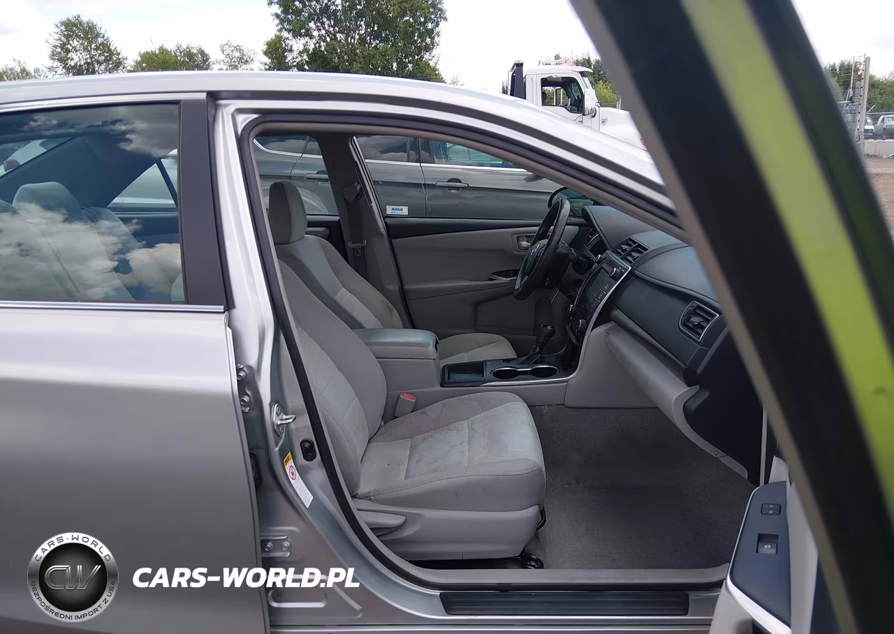 2017 Toyota Camry Le VIN:4T1BF1FK1HU367673 - 5