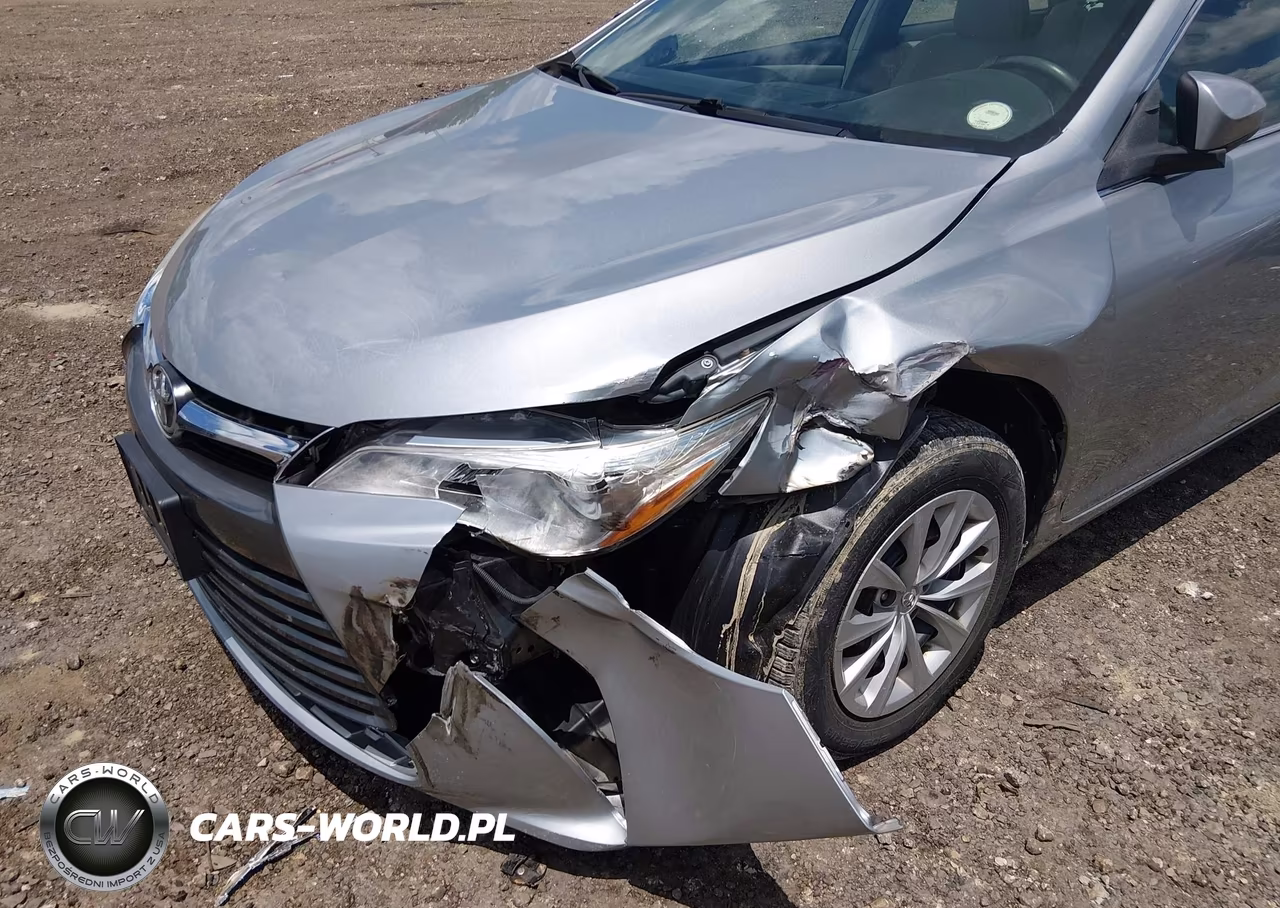2017 Toyota Camry Le VIN:4T1BF1FK1HU367673 - 6