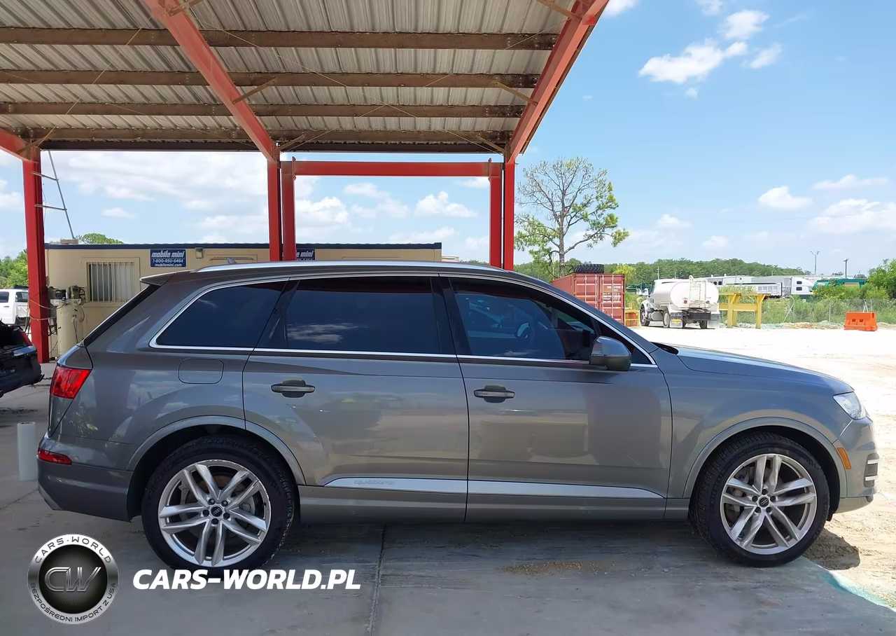 2018 Audi Q7 3.0T Premium VIN:WA1VAAF77JD030968 - 13