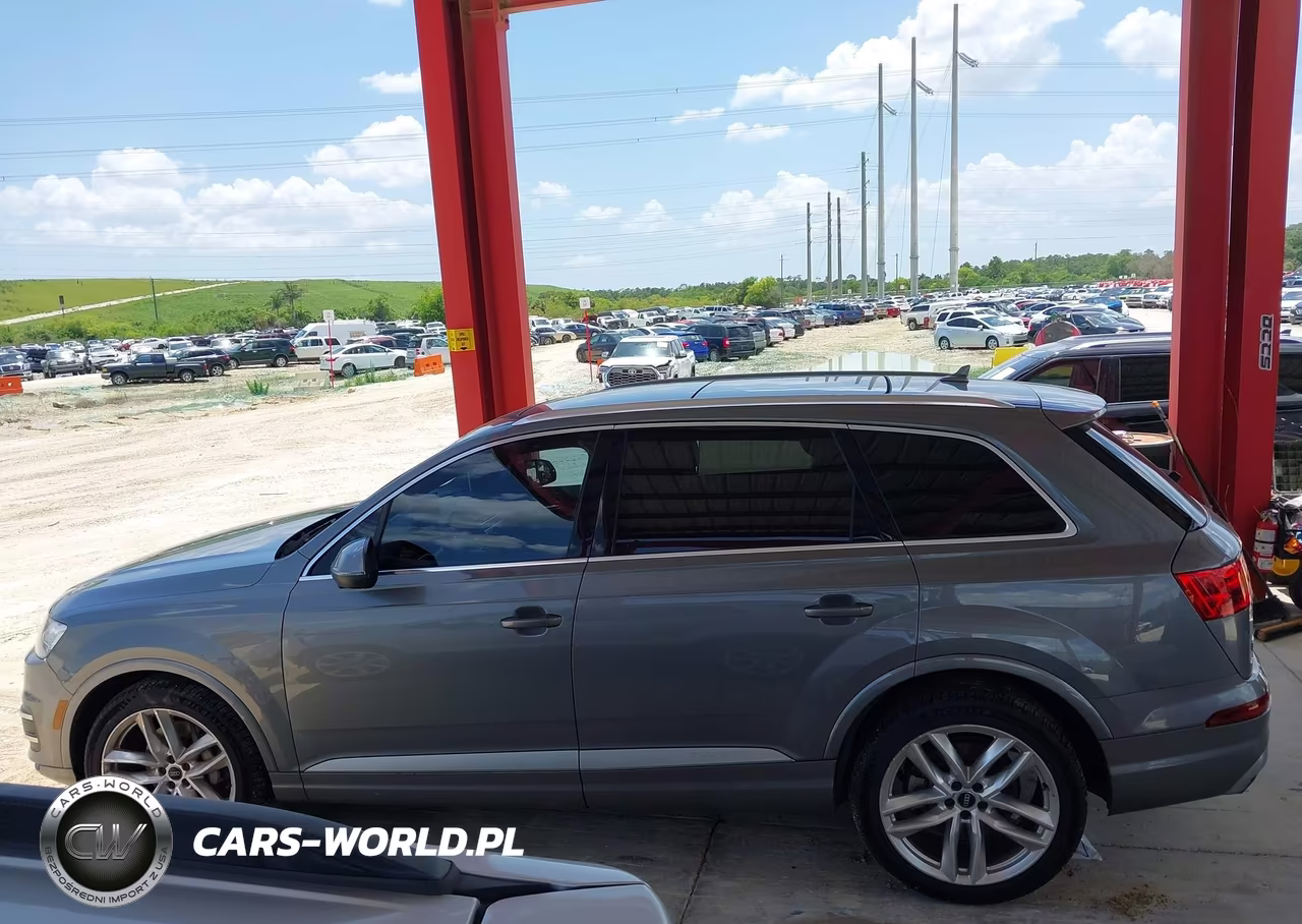 2018 Audi Q7 3.0T Premium VIN:WA1VAAF77JD030968 - 14