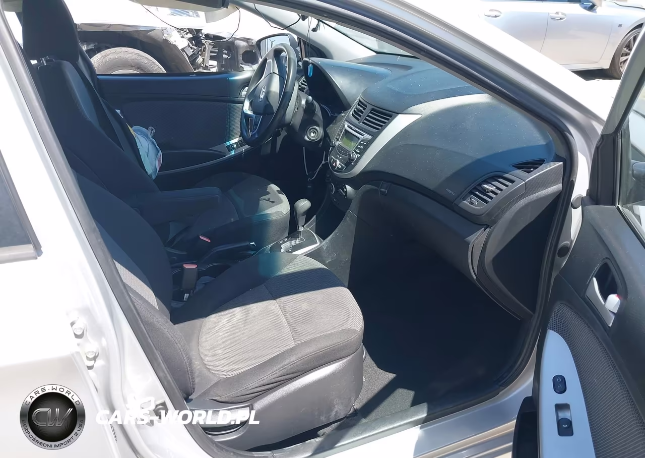 2013 Hyundai Accent Gs VIN:KMHCT5AE4DU098178 - 5