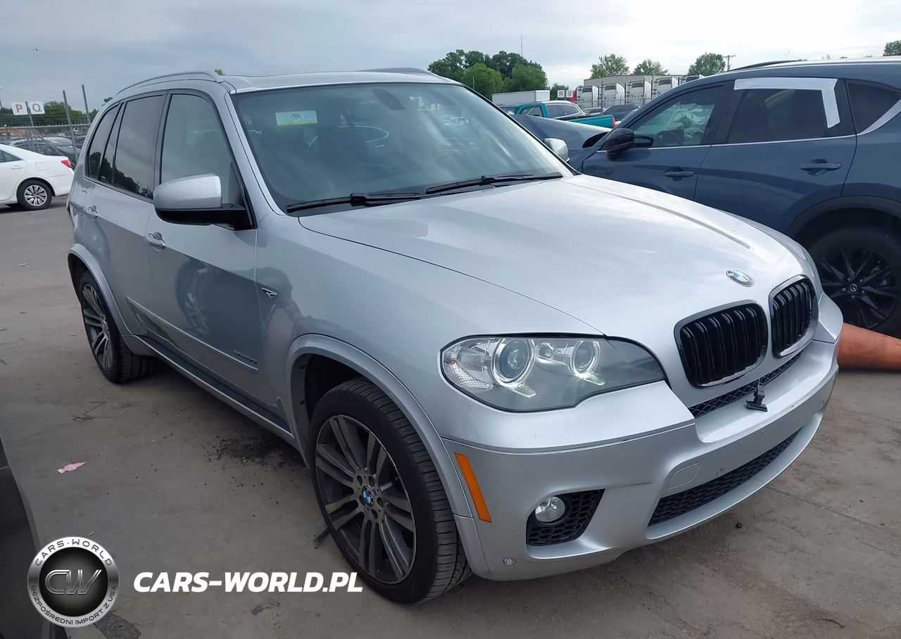 2013 BMW X5 xDrive50I – zdjęcie 1 z 11