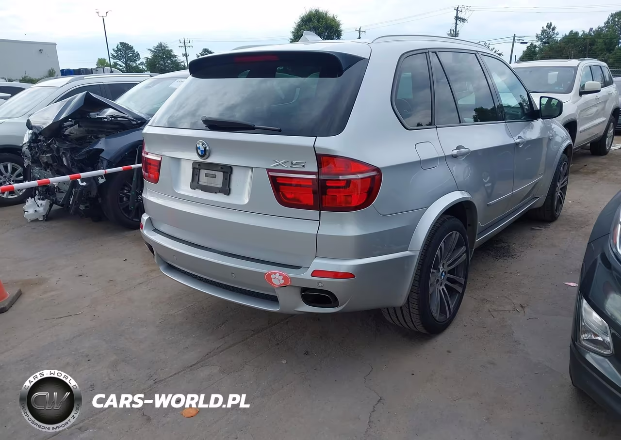 2013 BMW X5 xDrive50I VIN:5UXZV8C56D0C14853 - 4