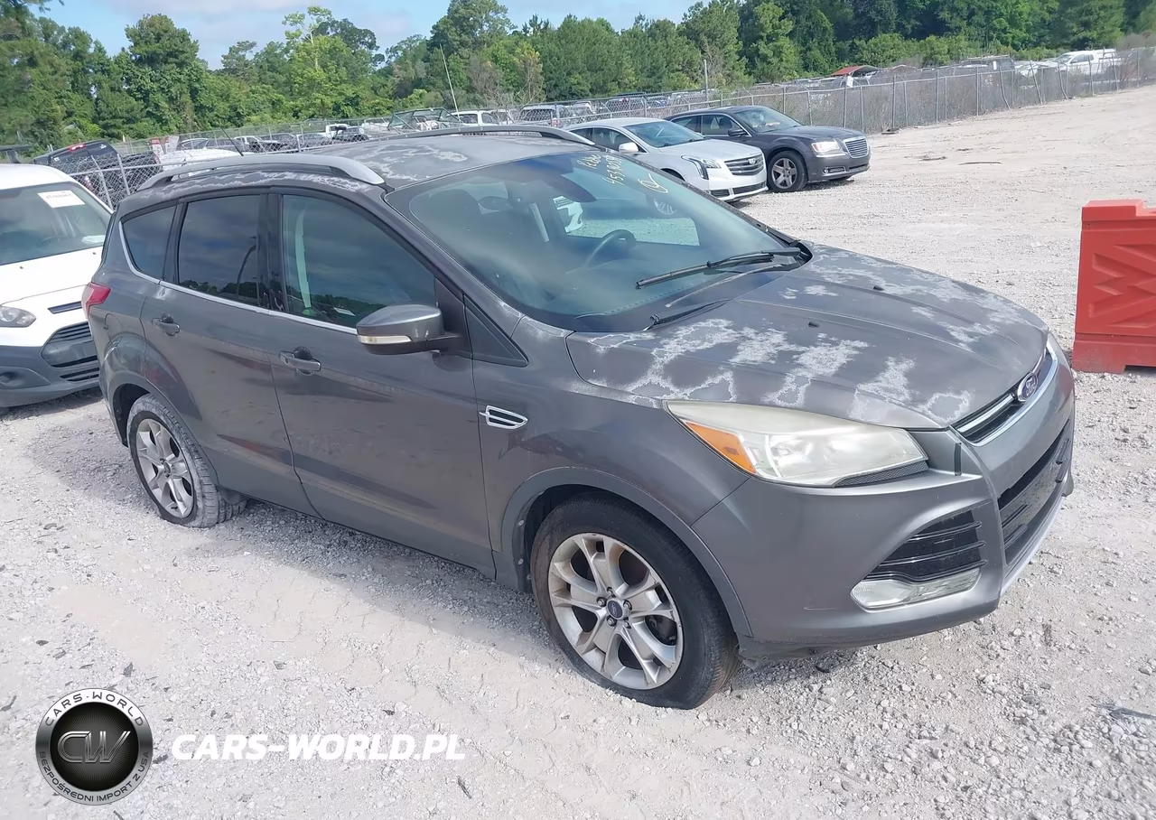 2014 Ford Escape Titanium – zdjęcie 1 z 11