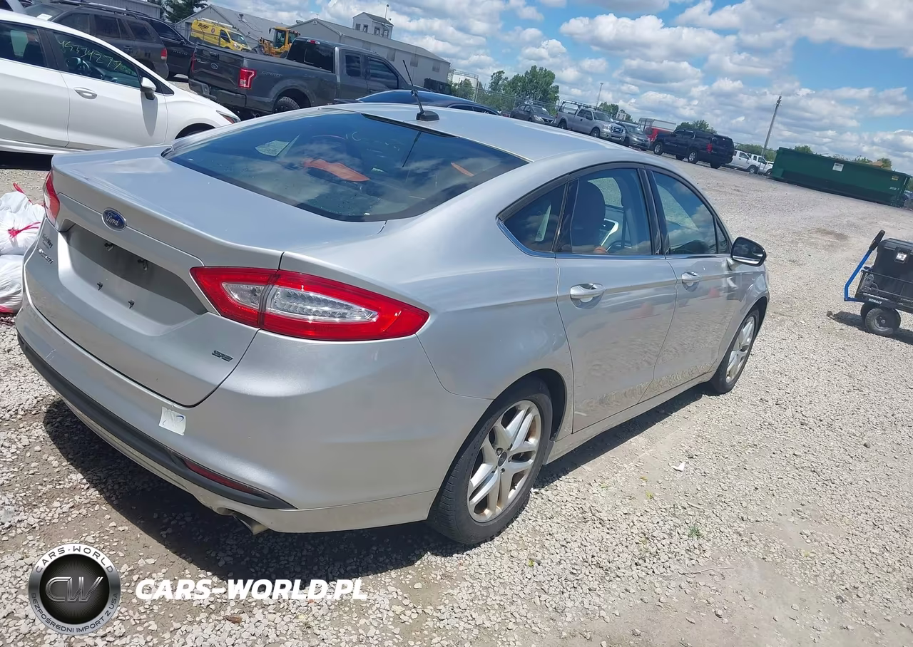 2014 Ford Fusion Se VIN:1FA6P0H70E5370890 - 4