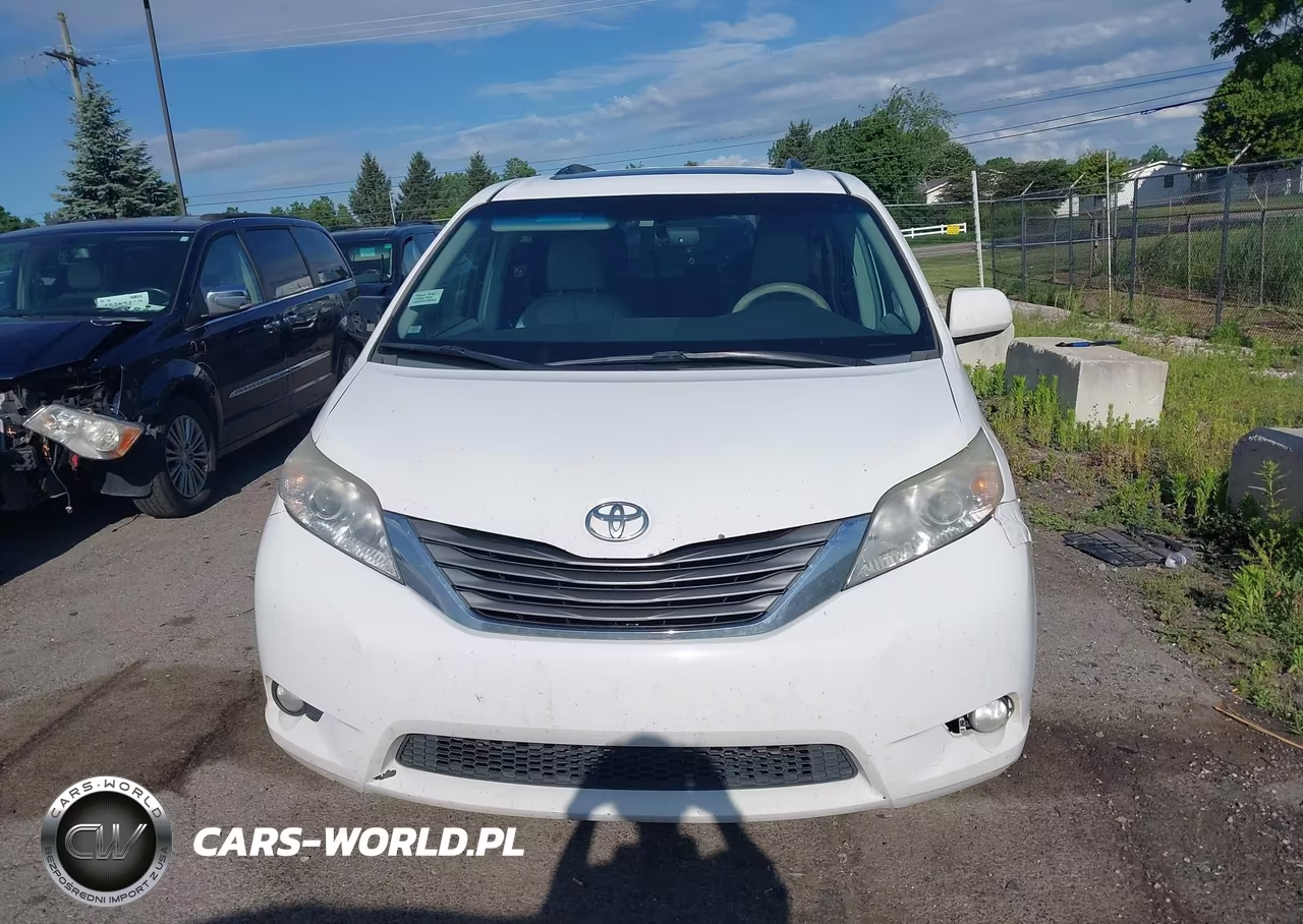2012 Toyota Sienna Xle V6 8 Passenger VIN:5TDYK3DC6CS198524 - 12