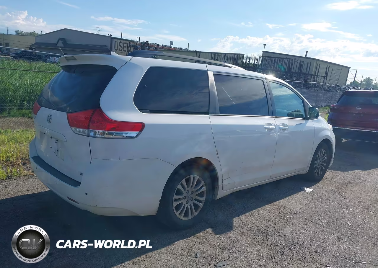 2012 Toyota Sienna Xle V6 8 Passenger VIN:5TDYK3DC6CS198524 - 13
