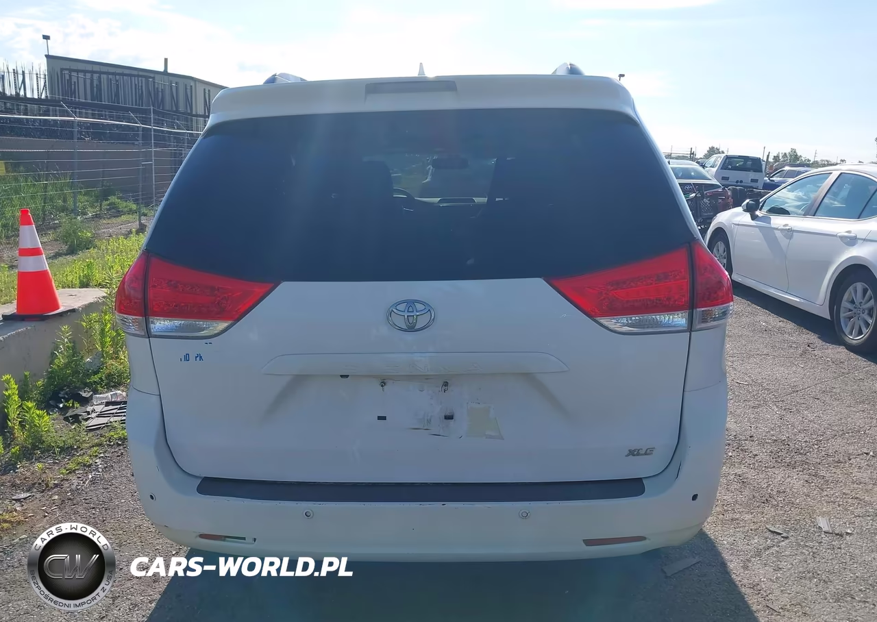 2012 Toyota Sienna Xle V6 8 Passenger VIN:5TDYK3DC6CS198524 - 16