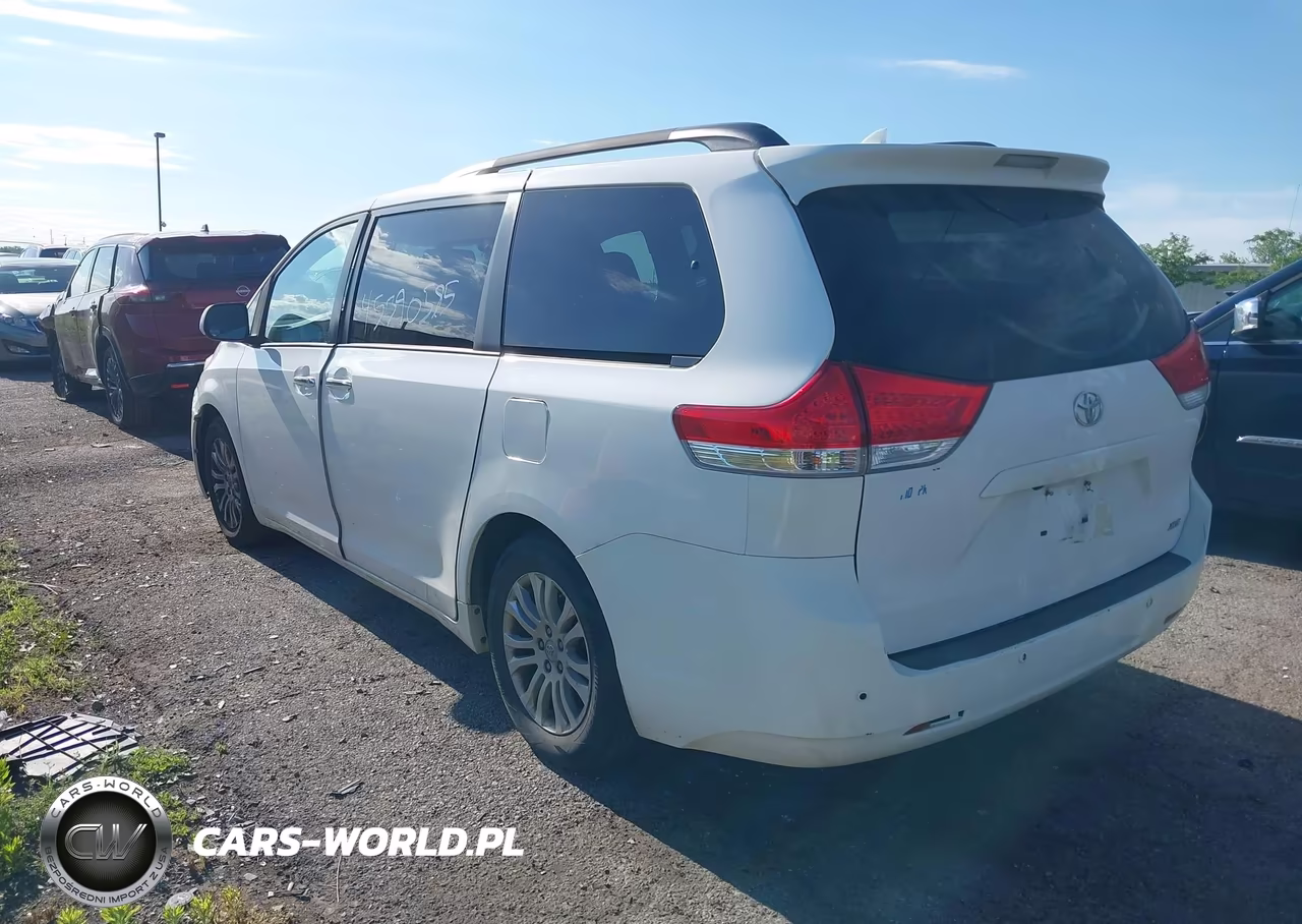 2012 Toyota Sienna Xle V6 8 Passenger VIN:5TDYK3DC6CS198524 - 3