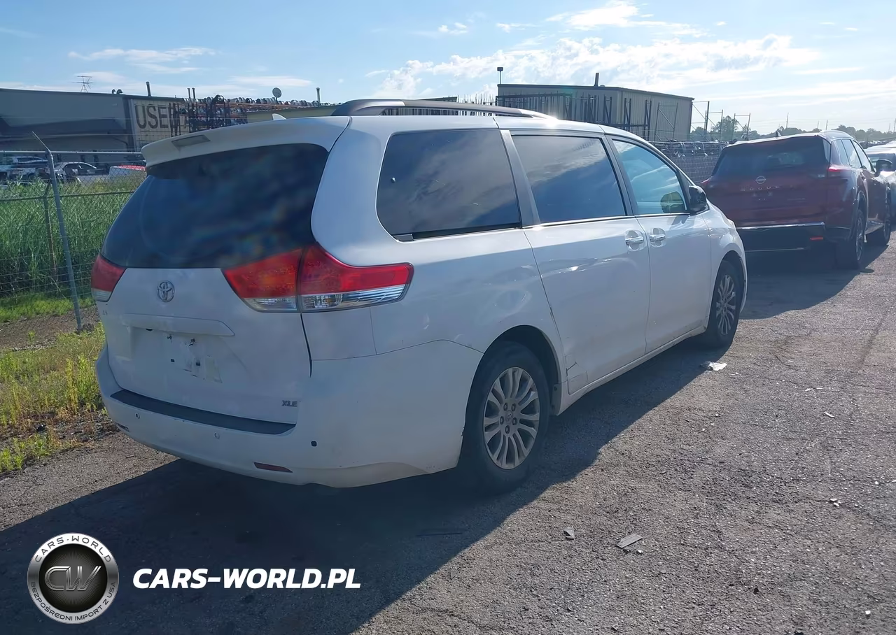 2012 Toyota Sienna Xle V6 8 Passenger VIN:5TDYK3DC6CS198524 - 4