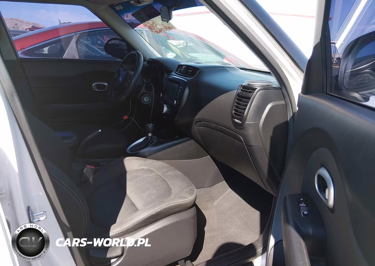 2019 Kia Soul + VIN:KNDJP3A5XK7670676 - 5