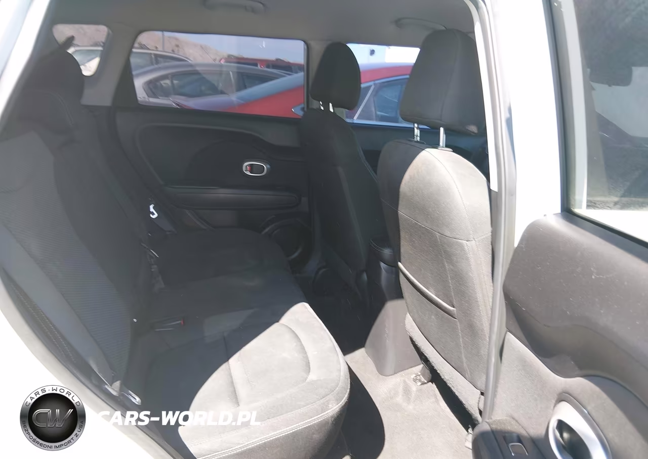2019 Kia Soul + VIN:KNDJP3A5XK7670676 - 8
