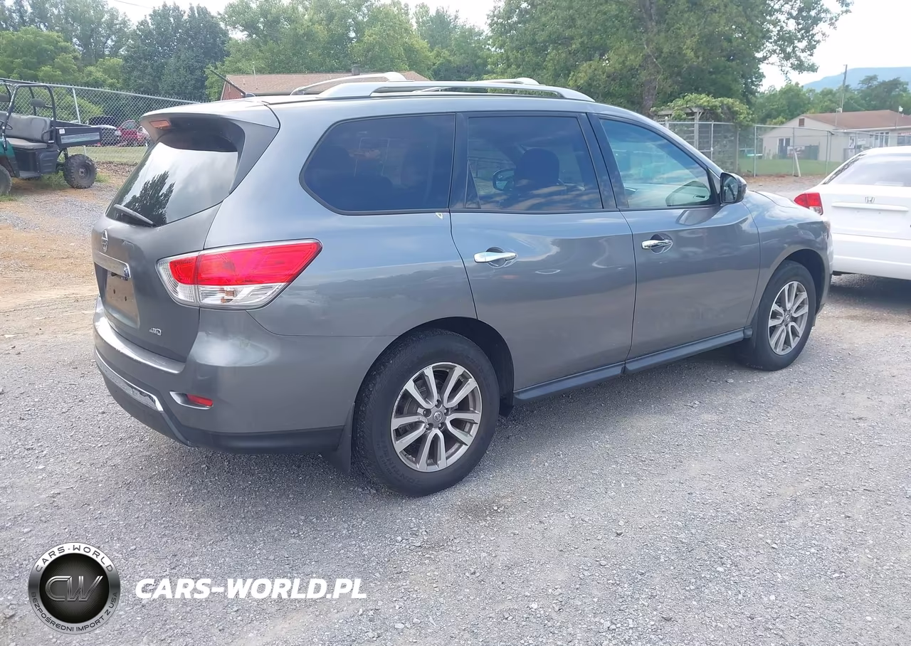2015 Nissan Pathfinder S VIN:5N1AR2MM5FC685604 - 4