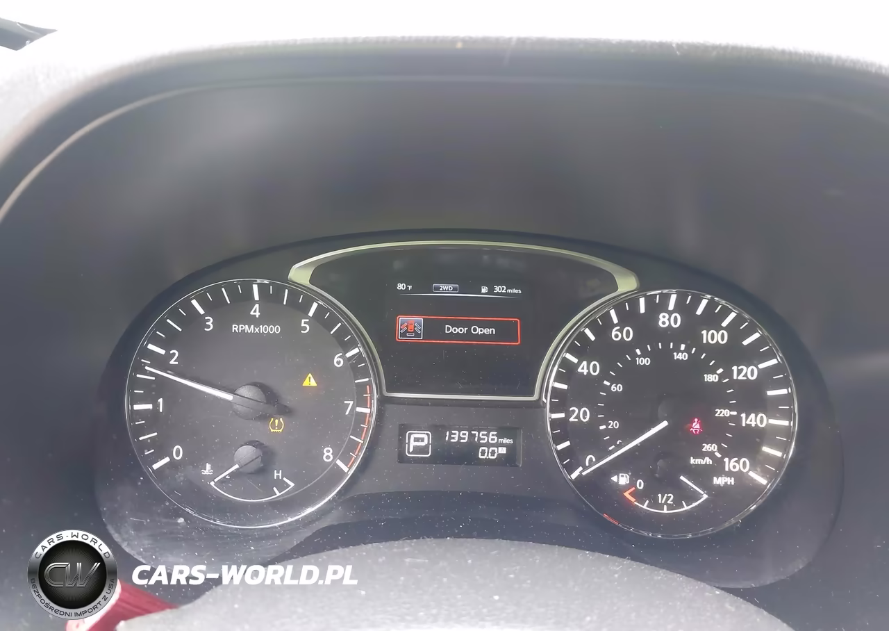 2015 Nissan Pathfinder S VIN:5N1AR2MM5FC685604 - 7