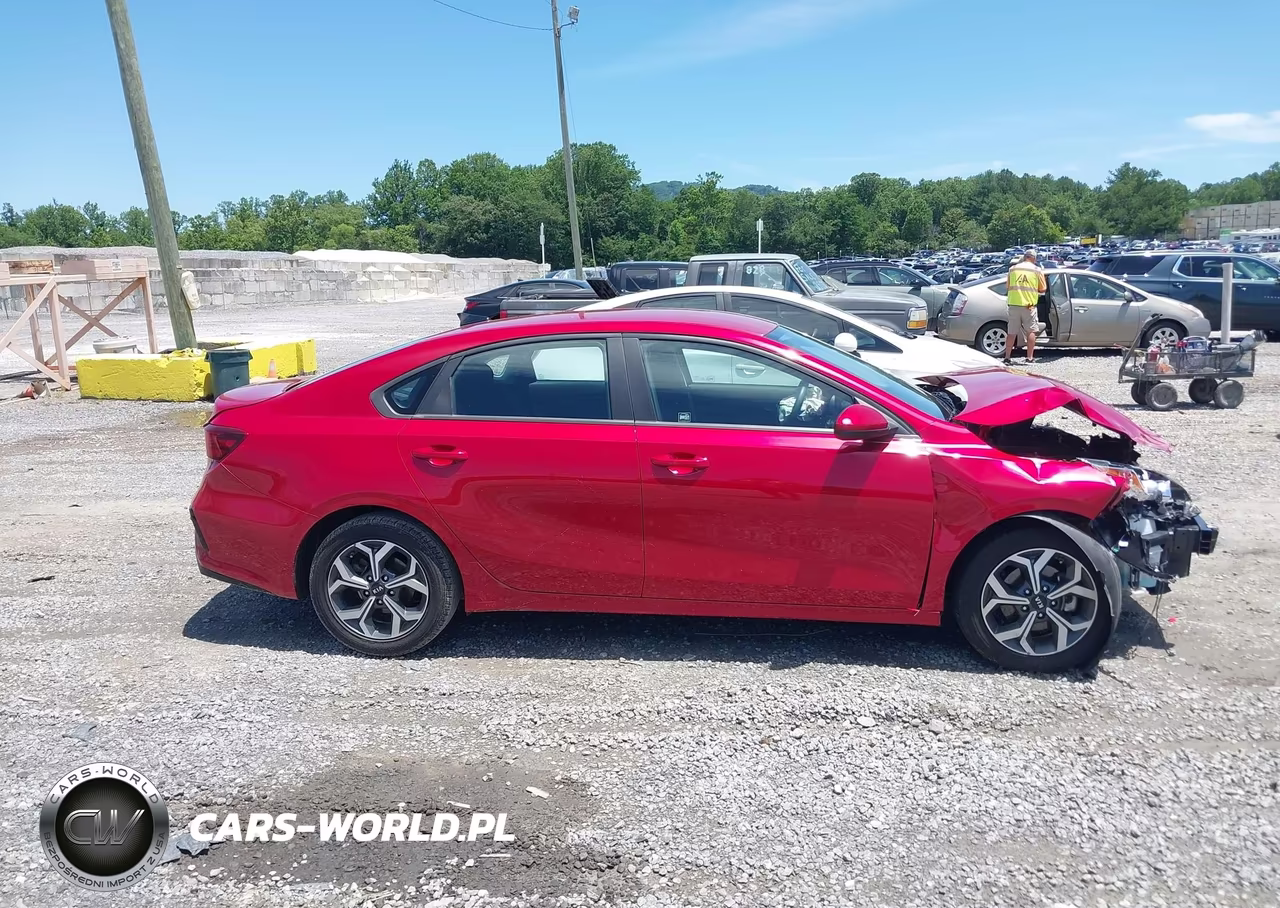 2021 Kia Forte Lxs VIN:3KPF24AD2ME361711 - 13