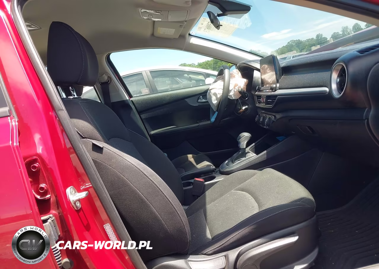 2021 Kia Forte Lxs VIN:3KPF24AD2ME361711 - 5