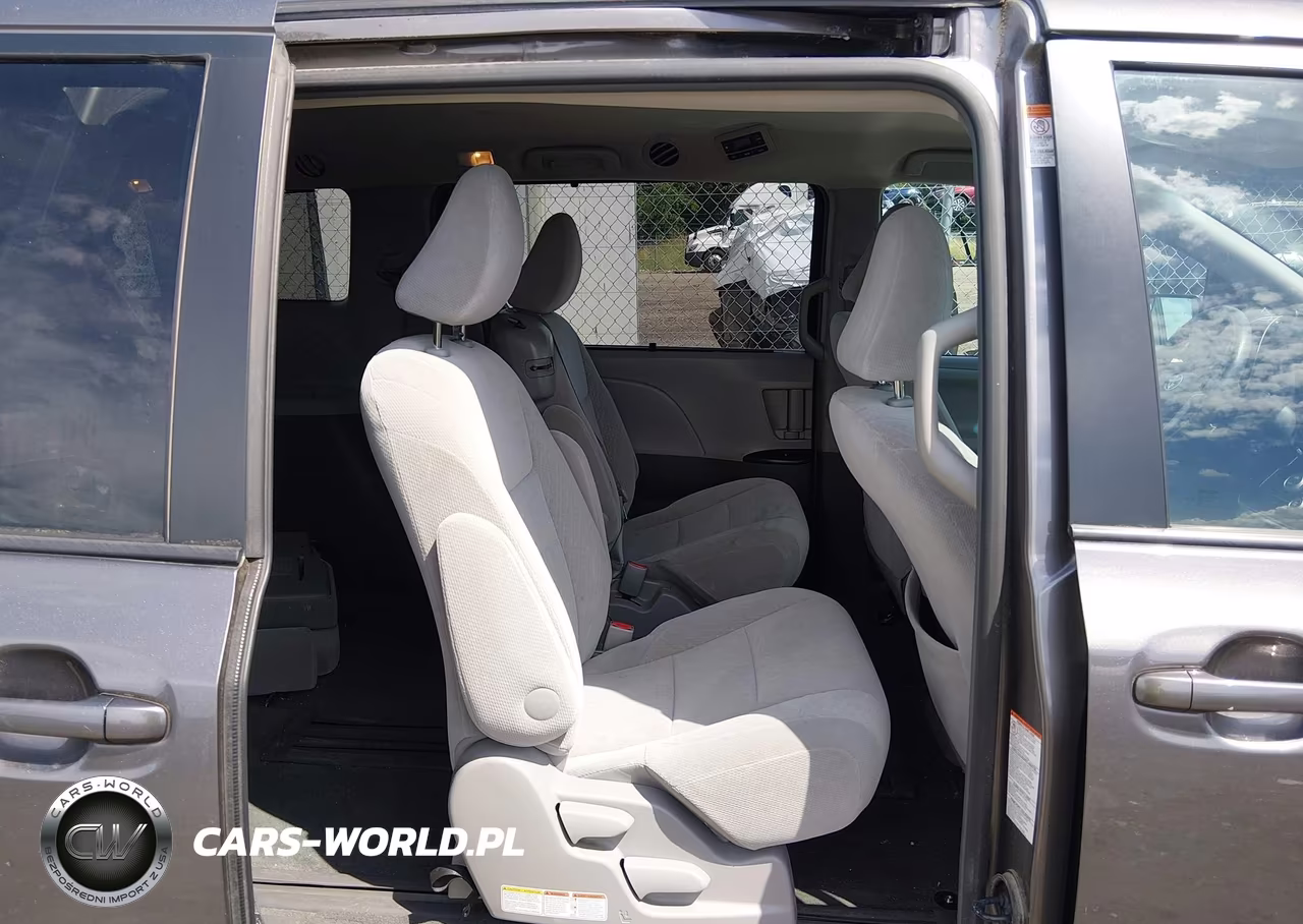 2016 Toyota Sienna Le 8 Passenger VIN:5TDKK3DC1GS711299 - 8