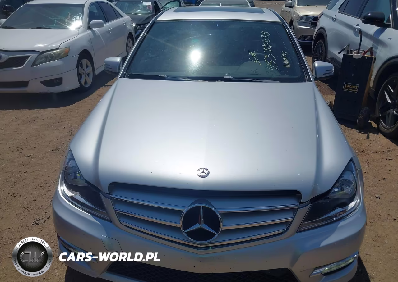 2013 Mercedes-Benz C 300 Sport 4Matic VIN:WDDGF8AB8DG108817 - 6