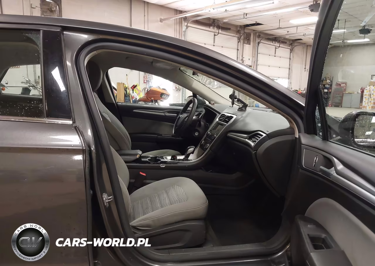 2016 Ford Fusion S VIN:3FA6P0G79GR186663 - 5