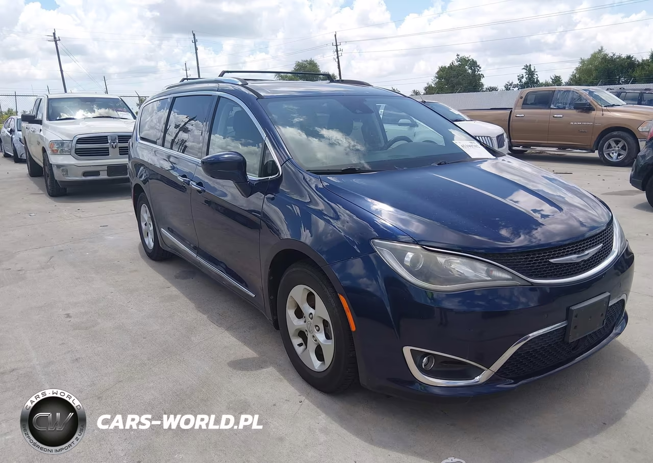 2017 Chrysler Pacifica Touring-L Plus – zdjęcie 1 z 16