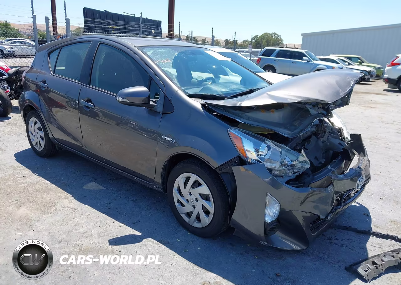 2015 Toyota Prius C Two – zdjęcie 1 z 19