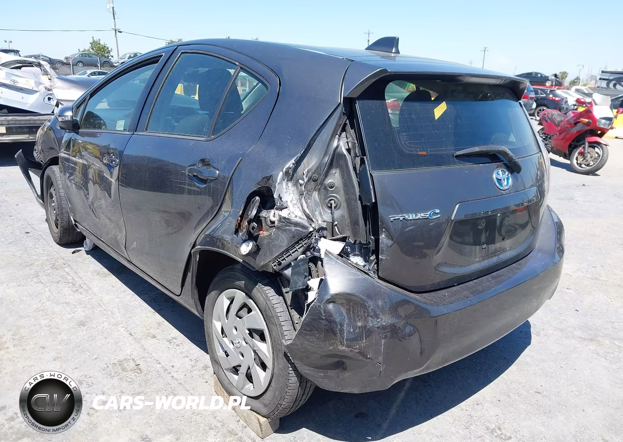 2015 Toyota Prius C Two VIN:JTDKDTB30F1101368 - 3