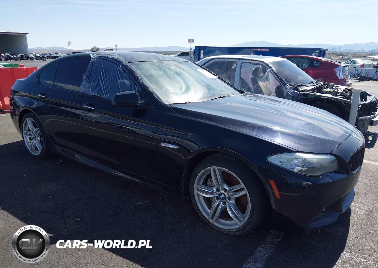 2013 BMW 550I – zdjęcie 1 z 16