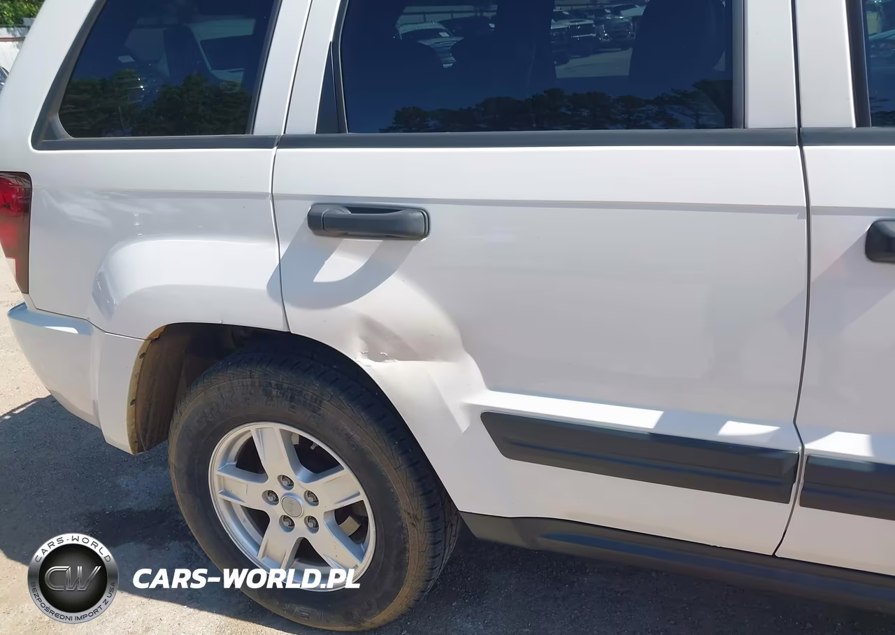 2005 Jeep Grand Cherokee Laredo VIN:1J4HR48N45C691422 - 6