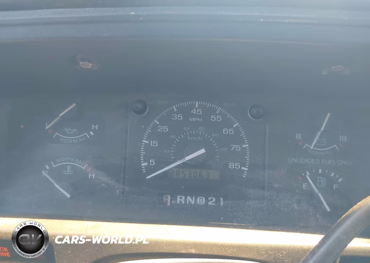 1993 Ford Econoline E250 Van VIN:1FTGE24H6PHB12888 - 7