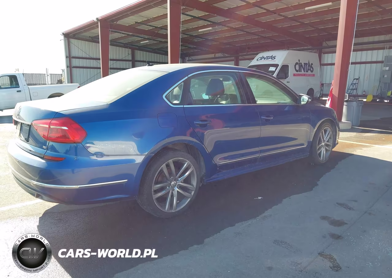 2016 Volkswagen Passat 1.8T R-Line VIN:1VWAT7A36GC038173 - 4