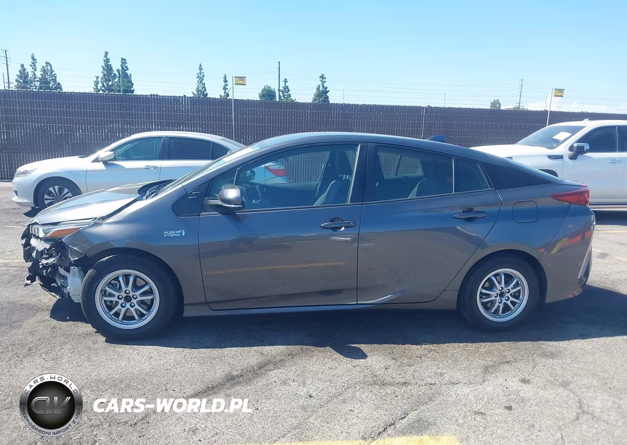 2021 Toyota Prius Prime Le VIN:JTDKAMFP9M3176566 - 14
