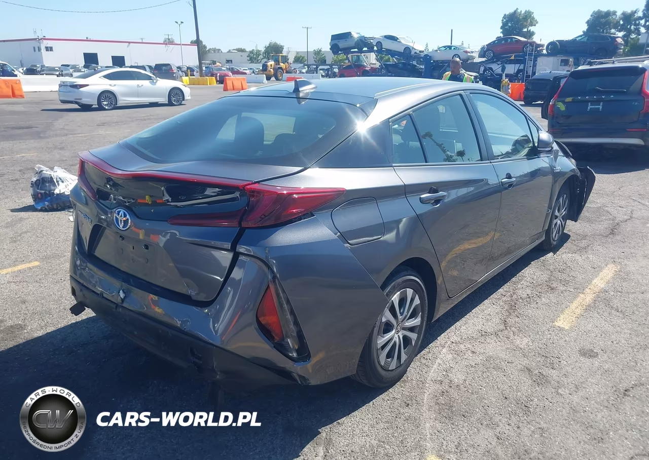2021 Toyota Prius Prime Le VIN:JTDKAMFP9M3176566 - 4