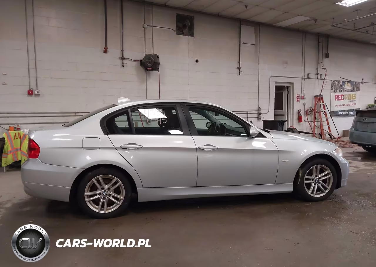 2007 BMW 328Xi VIN:WBAVC73517KP32615 - 16