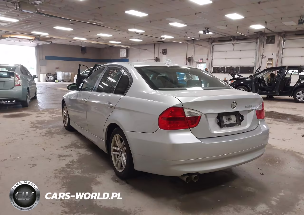 2007 BMW 328Xi VIN:WBAVC73517KP32615 - 3