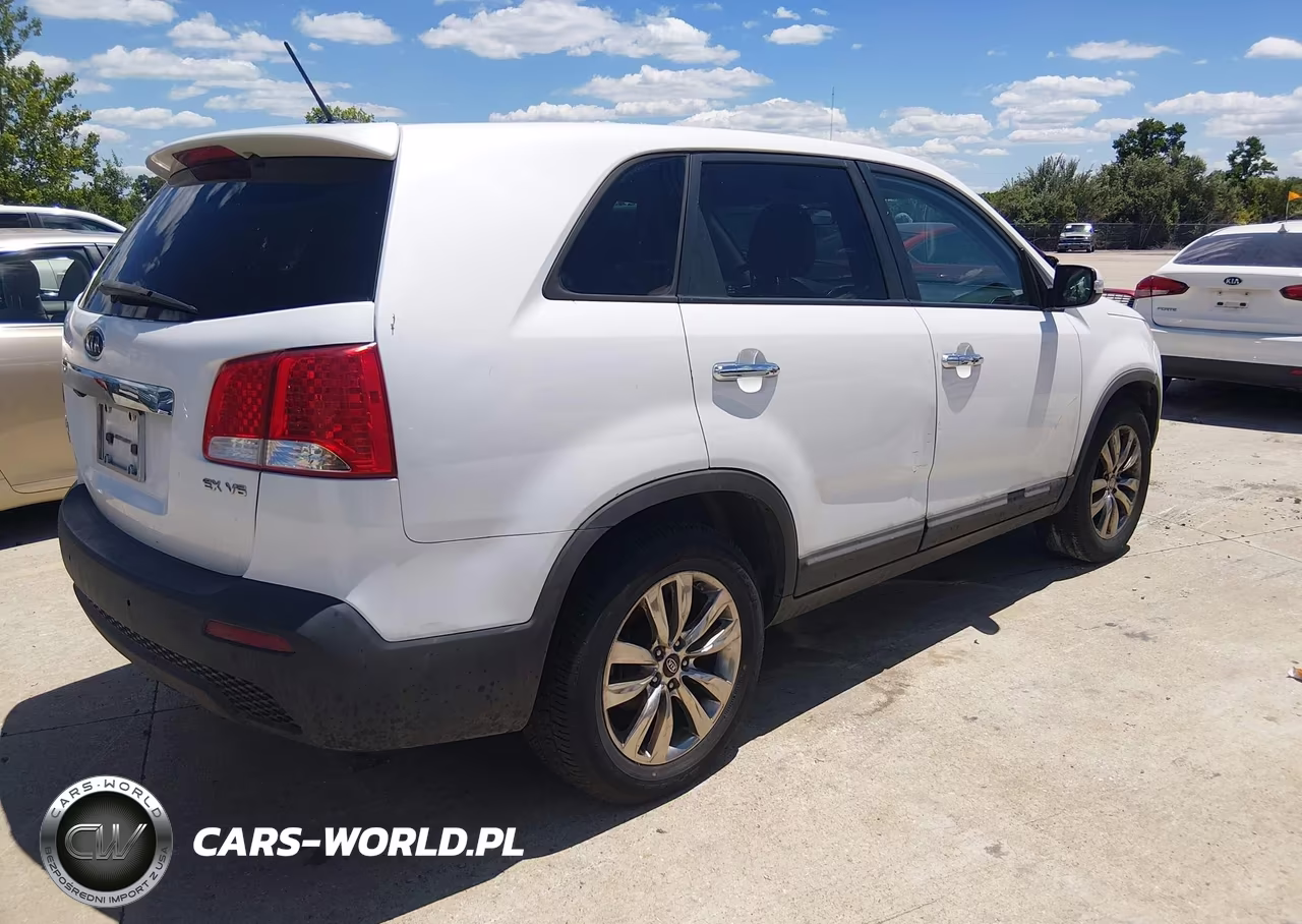 2011 Kia Sorento Ex V6 VIN:5XYKU4A29BG027845 - 4