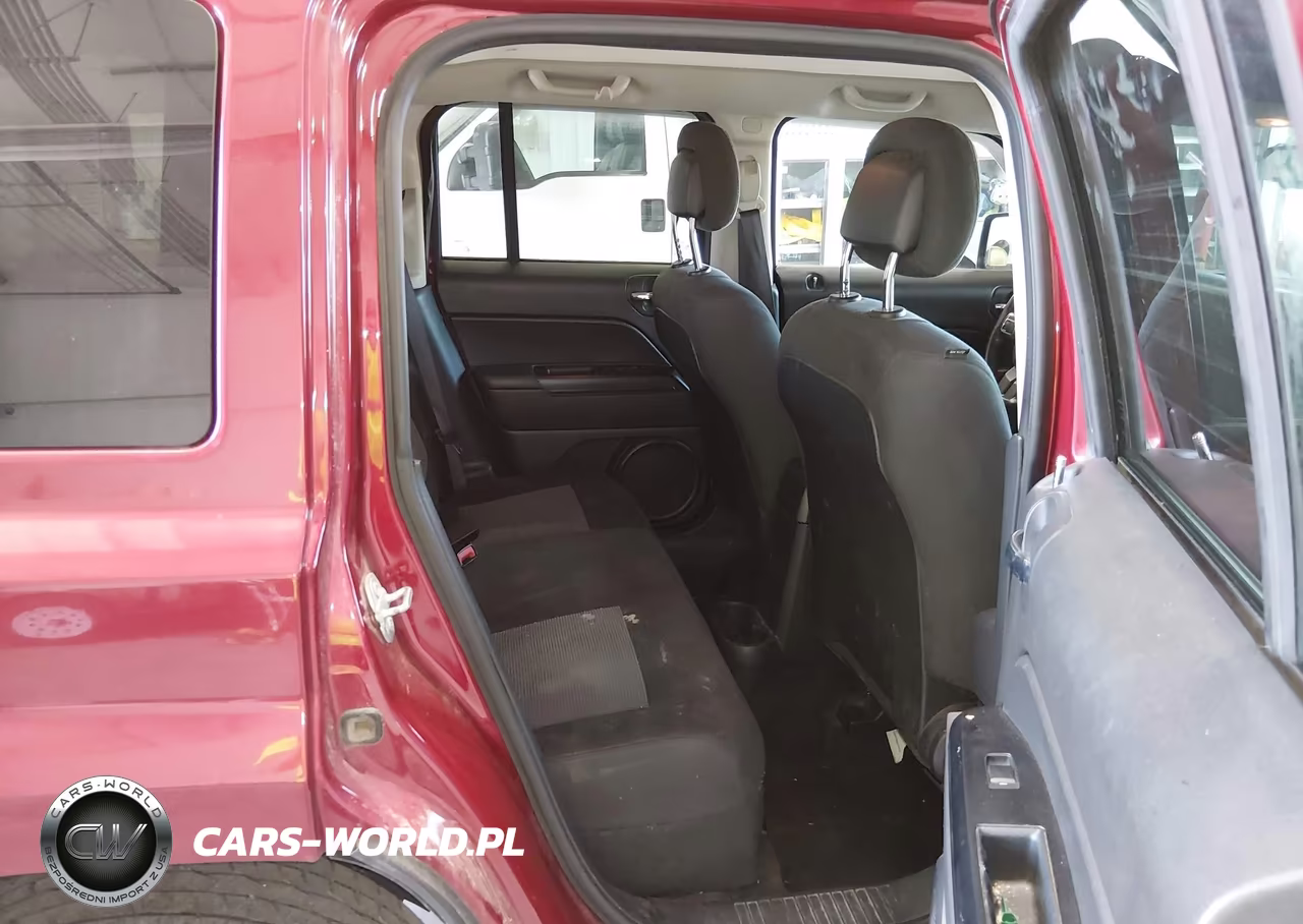 2016 Jeep Patriot Latitude VIN:1C4NJPFAXGD642031 - 8