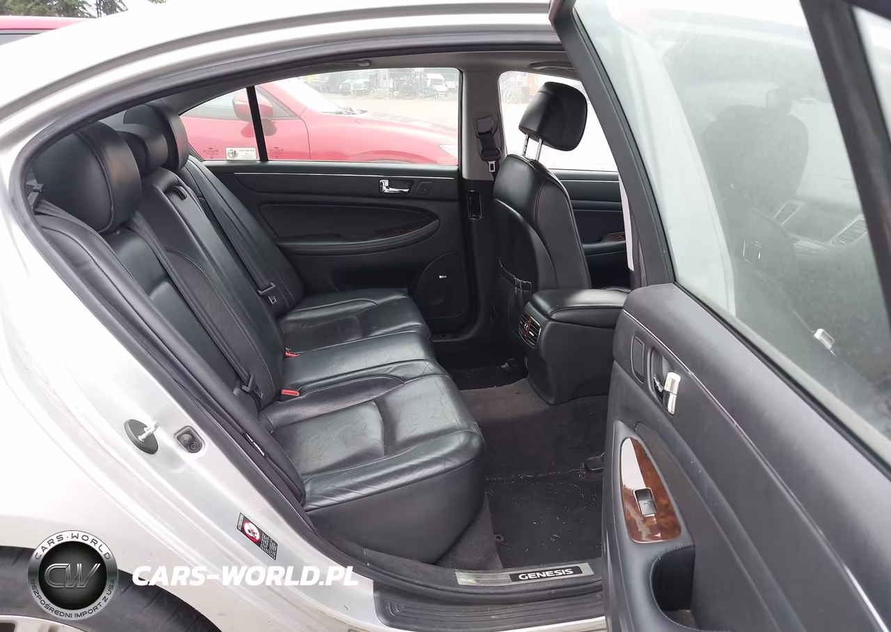 2009 Hyundai Genesis 4.6 VIN:KMHGC46F89U065107 - 8