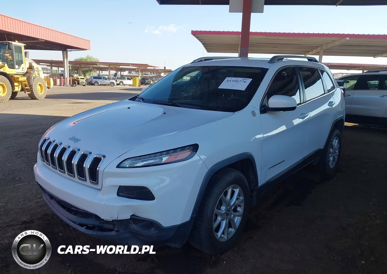 2015 Jeep Cherokee Latitude VIN:1C4PJMCS8FW728543 - 2