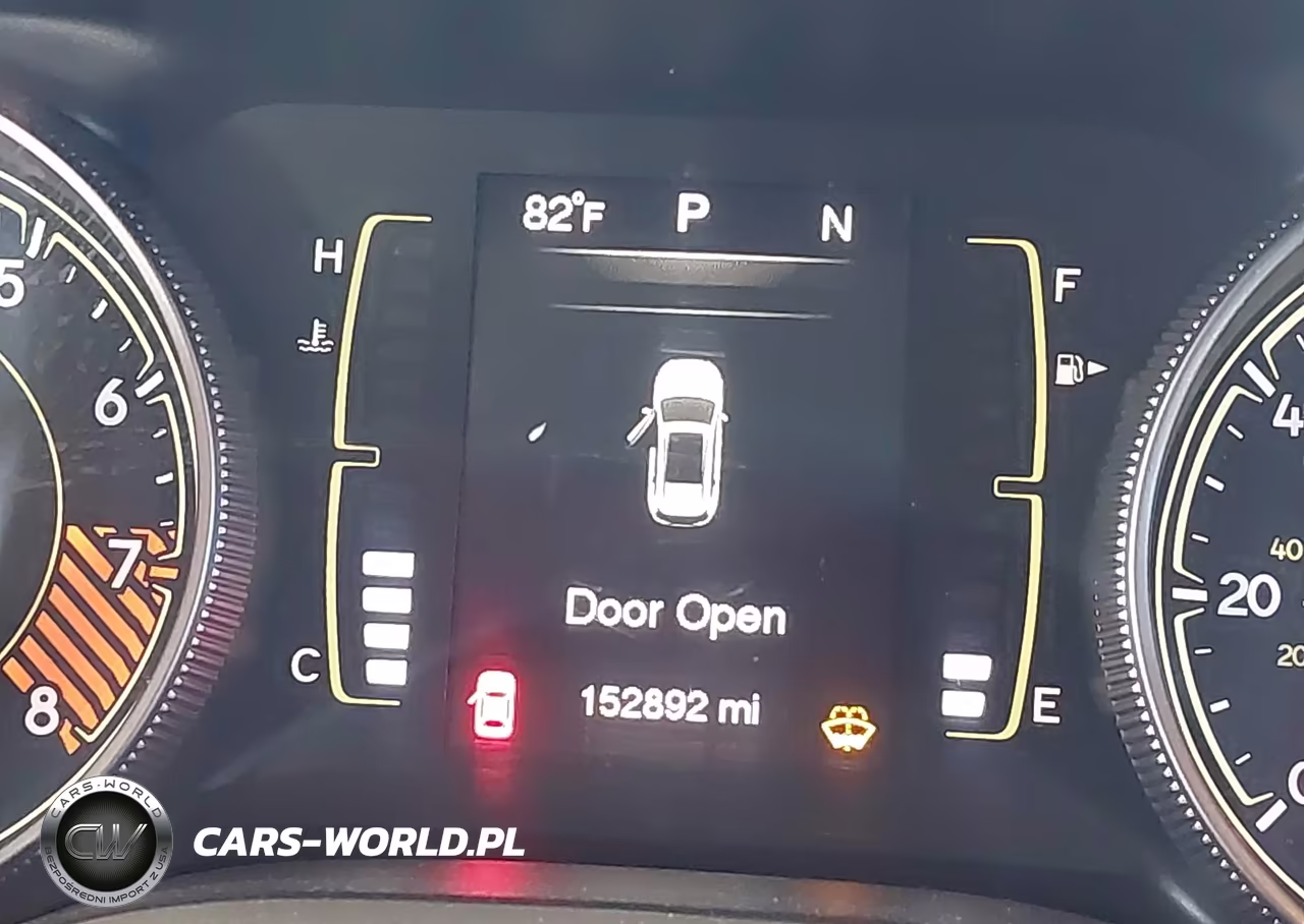 2015 Jeep Cherokee Latitude VIN:1C4PJMCS8FW728543 - 7
