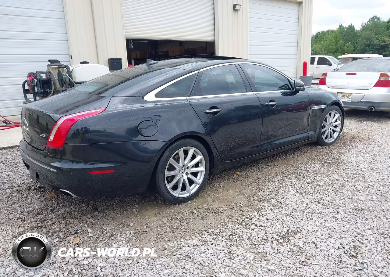 2013 Jaguar Xj VIN:SAJWA1C75D8V55668 - 4