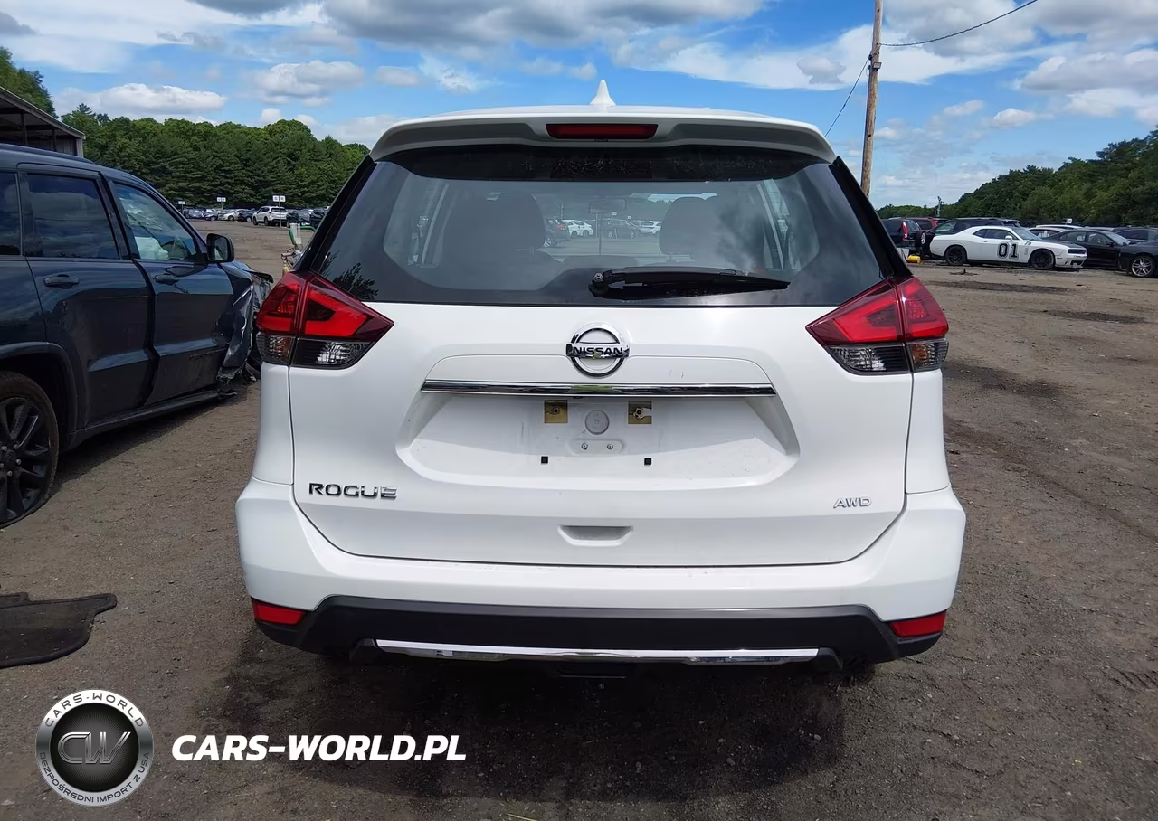 2018 Nissan Rogue S VIN:KNMAT2MV8JP520145 - 16