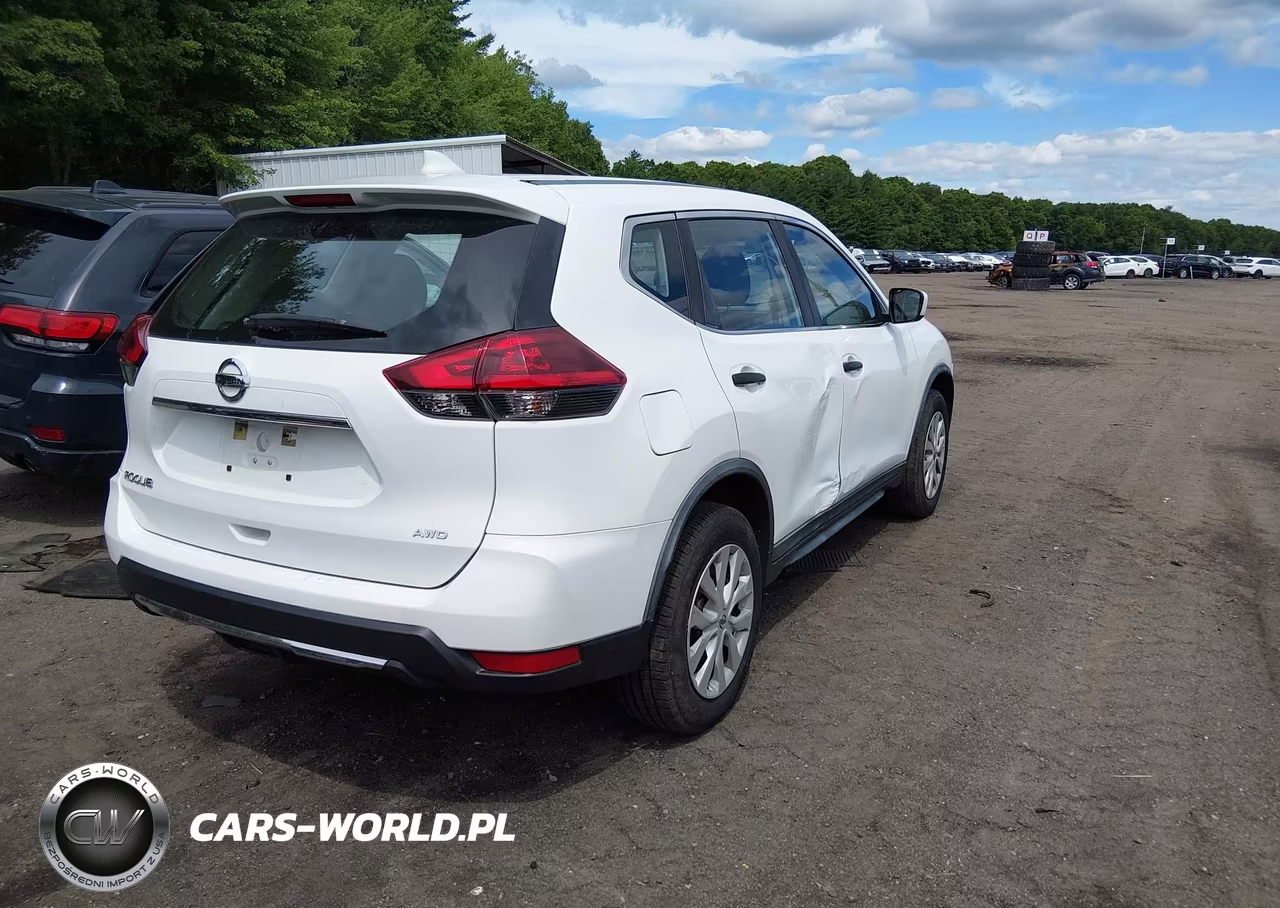 2018 Nissan Rogue S VIN:KNMAT2MV8JP520145 - 4