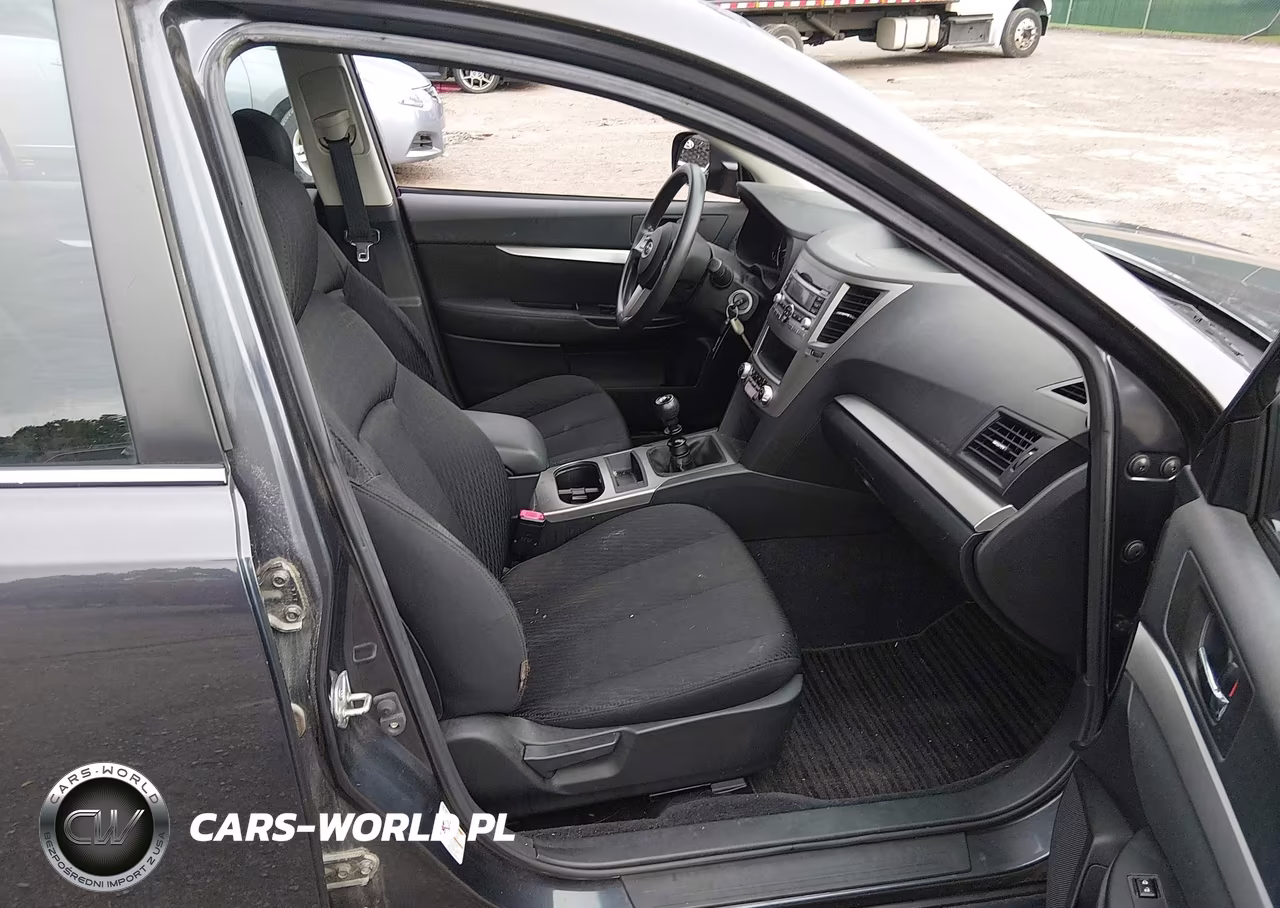 2010 Subaru Legacy 2.5I VIN:4S3BMAA6XA1240061 - 5