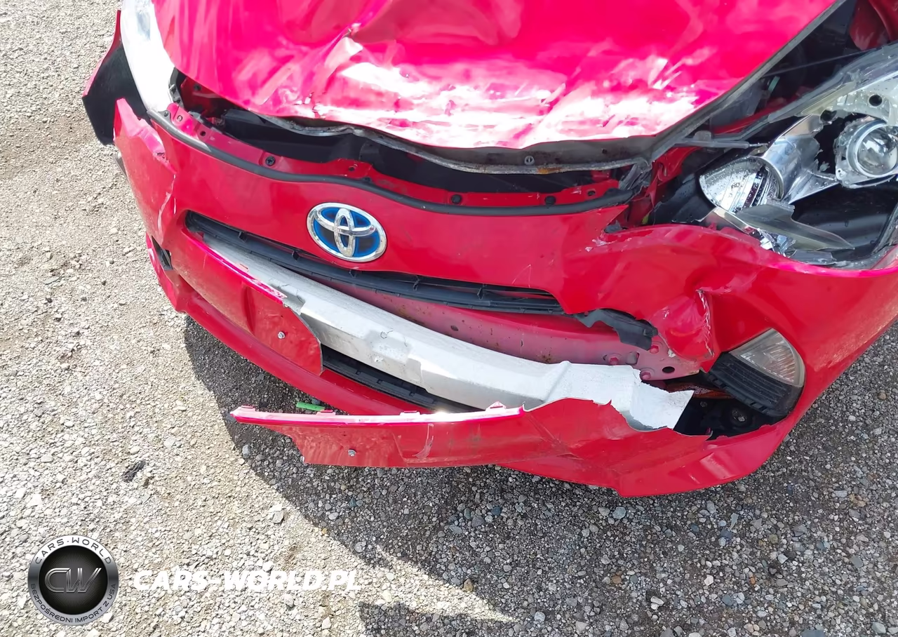 2014 Toyota Prius C One VIN:JTDKDTB38E1574742 - 21