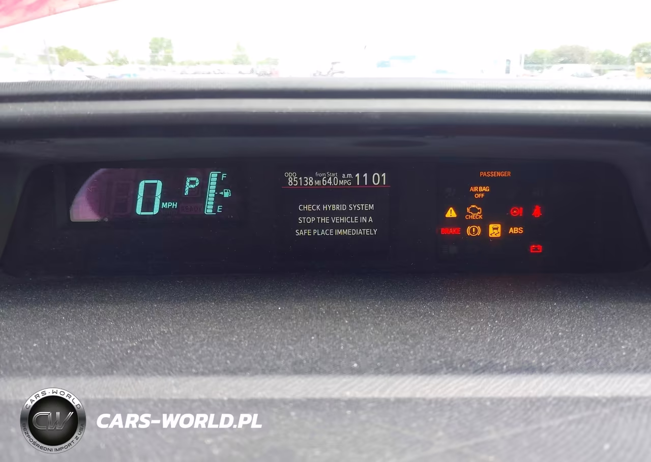 2014 Toyota Prius C One VIN:JTDKDTB38E1574742 - 7