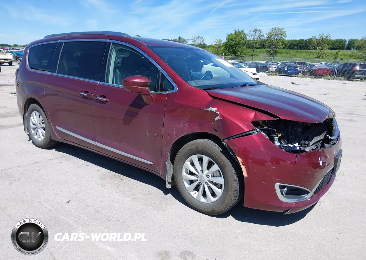 2018 Chrysler Pacifica Touring L – zdjęcie 1 z 18