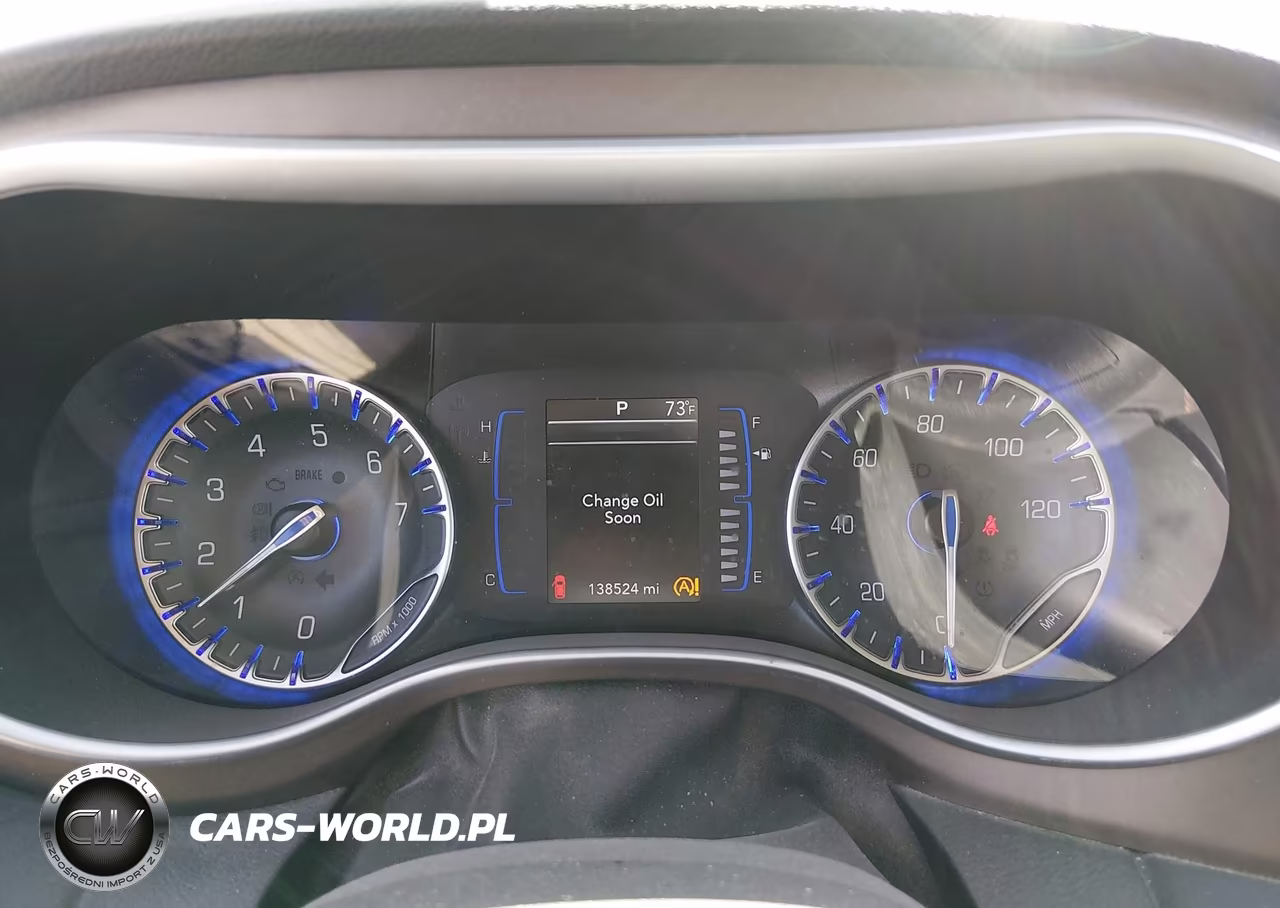 2018 Chrysler Pacifica Touring L VIN:2C4RC1BG7JR277525 - 7